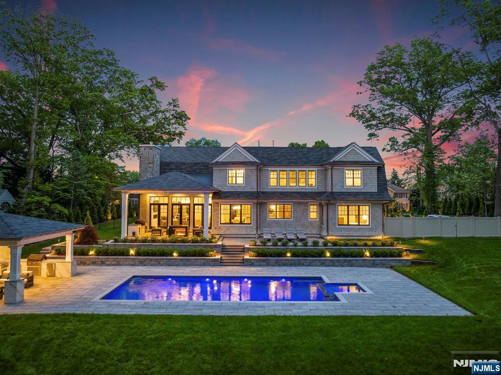 396 Knollwood Road