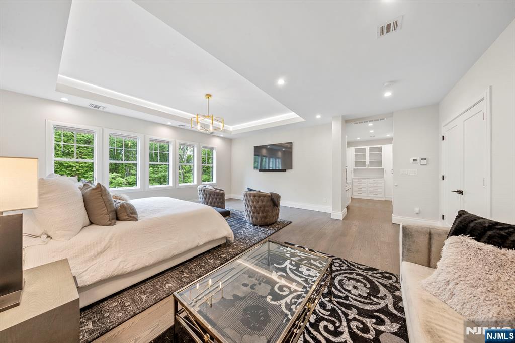 396 Knollwood Road