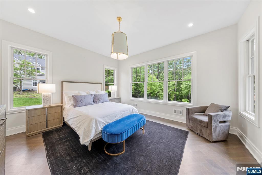 396 Knollwood Road