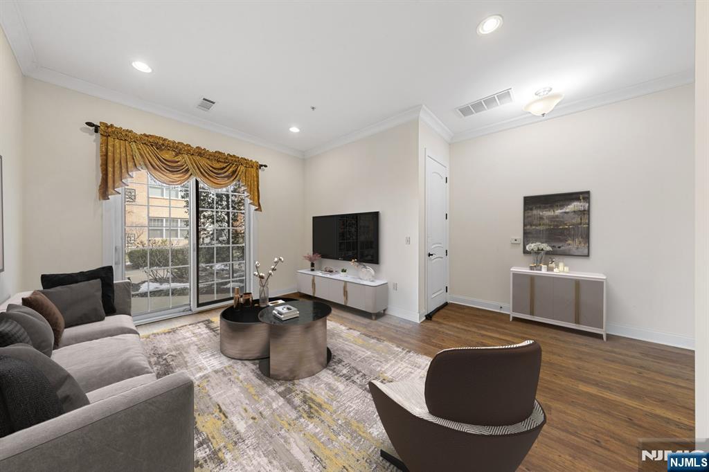2116 The Plaza 2116