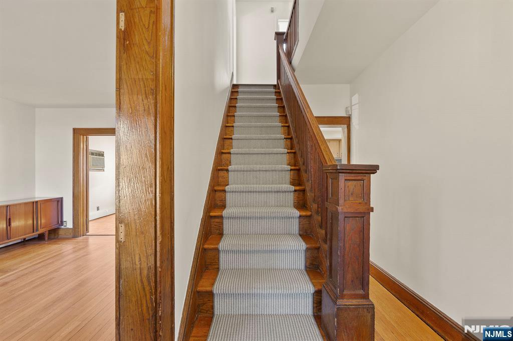124 Hudson Avenue