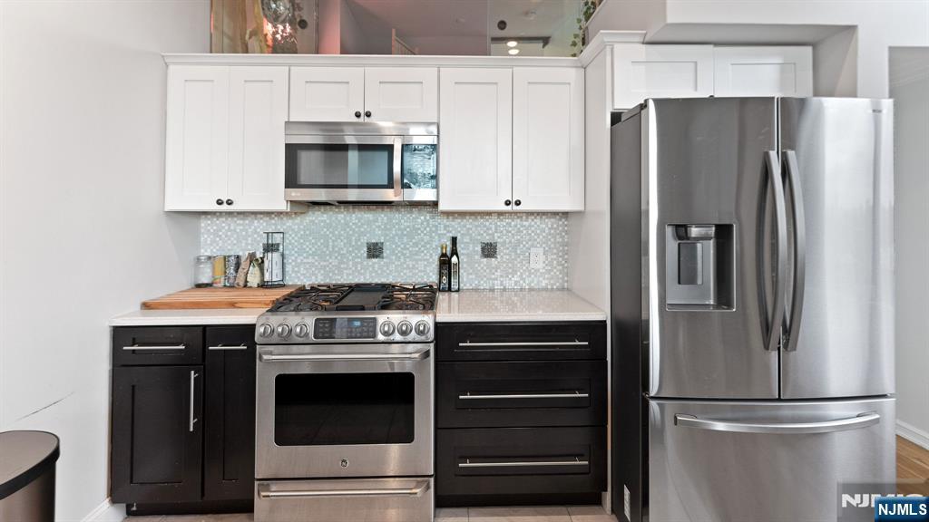 518 Gregory Avenue C402