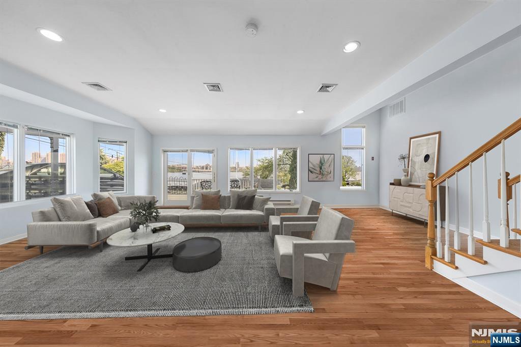 4 Colony Road