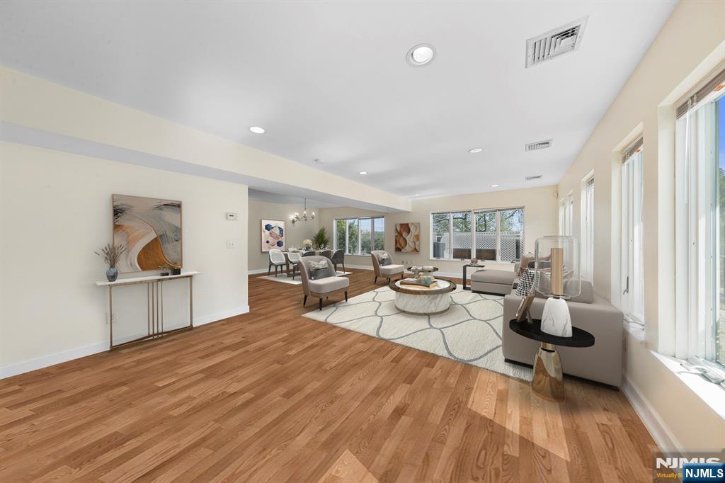 4 Colony Road