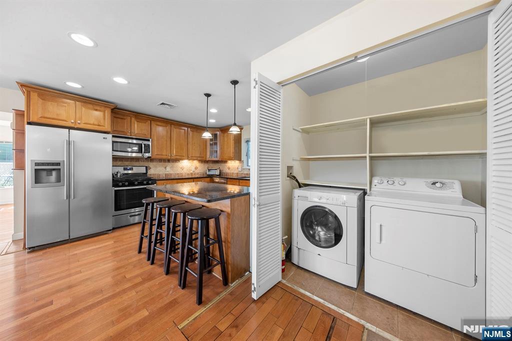 4 Colony Road