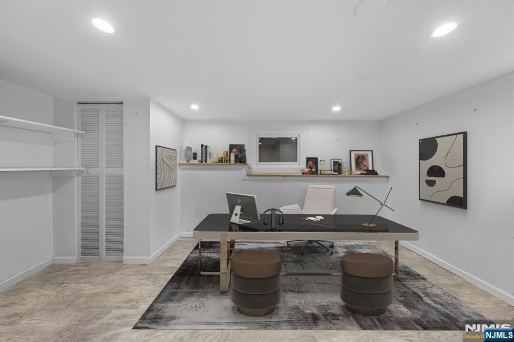 4 Colony Road