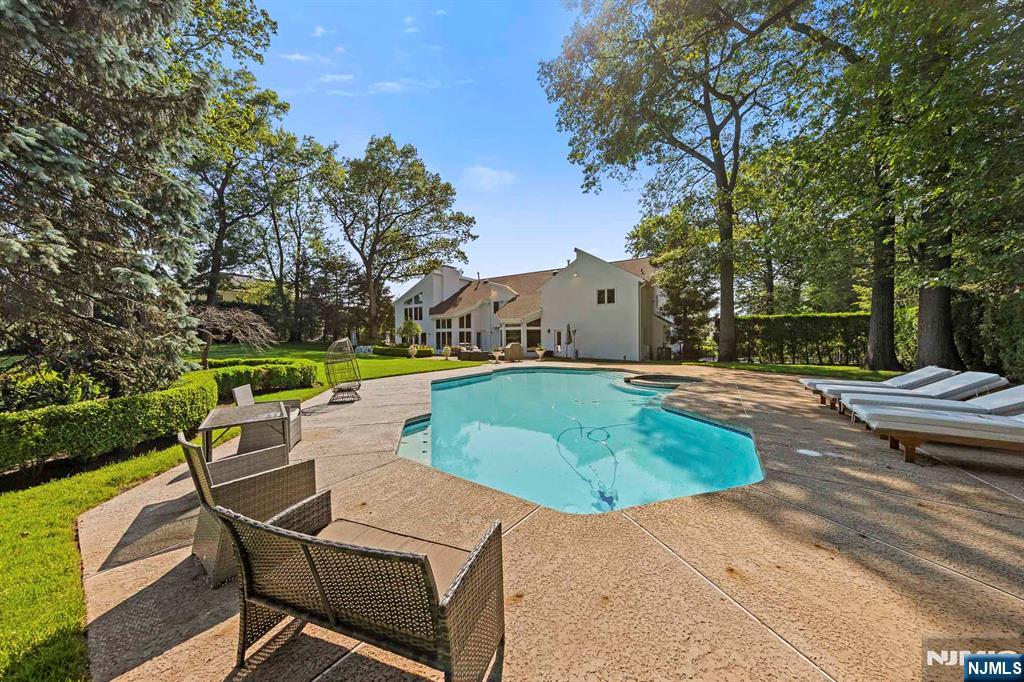 172 Truman Drive