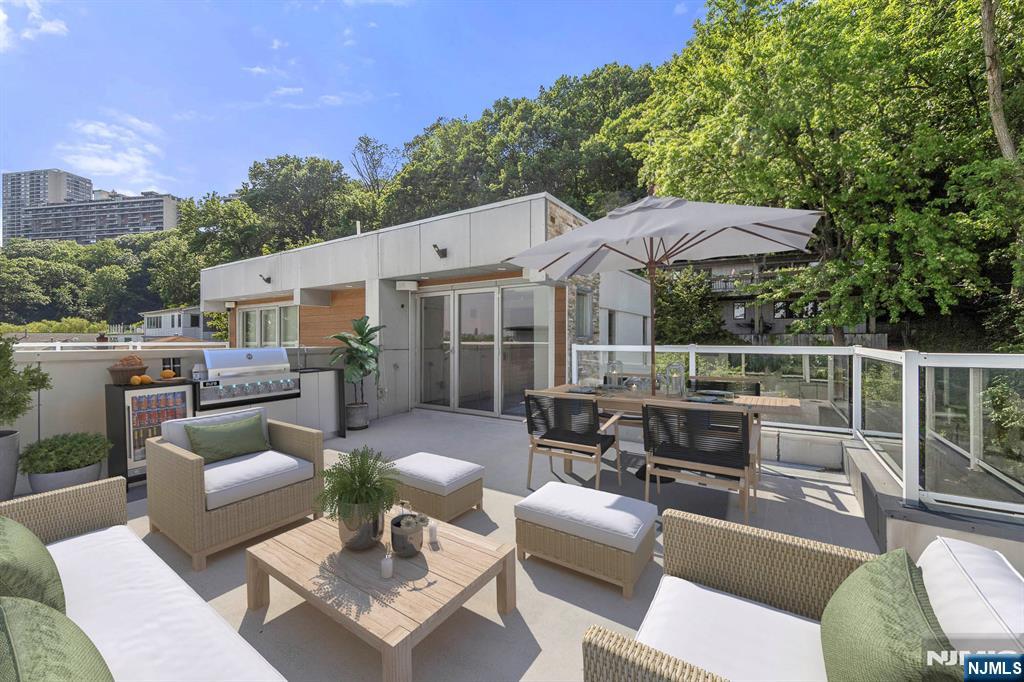 24 Casta Lane
