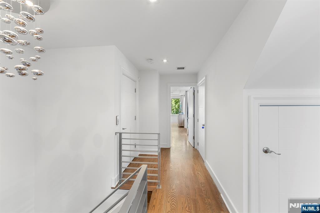 24 Casta Lane