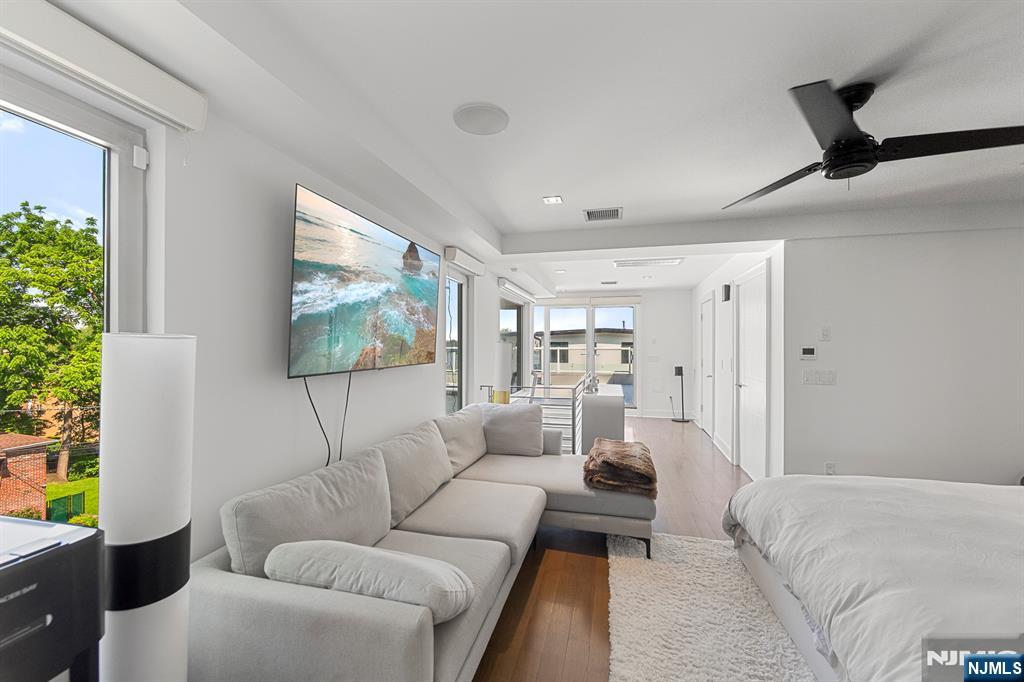 24 Casta Lane