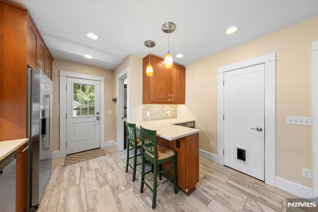 59 W Forest Avenue