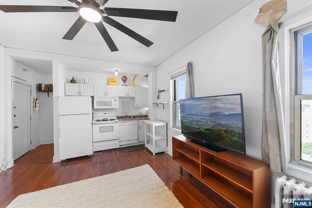 400 Deal Lake Drive 7H & 7G