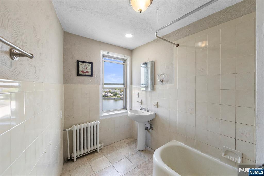400 Deal Lake Drive 7H & 7G