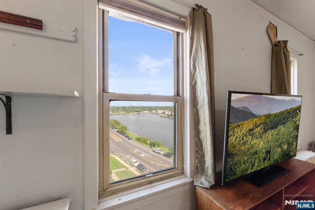 400 Deal Lake Drive 7H & 7G