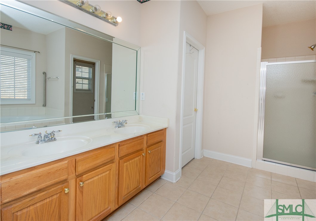 8697 Spivey Village Trail