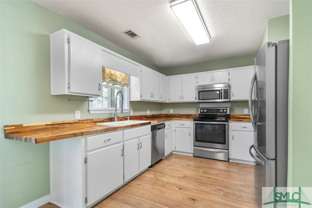 122 Willowdell Court