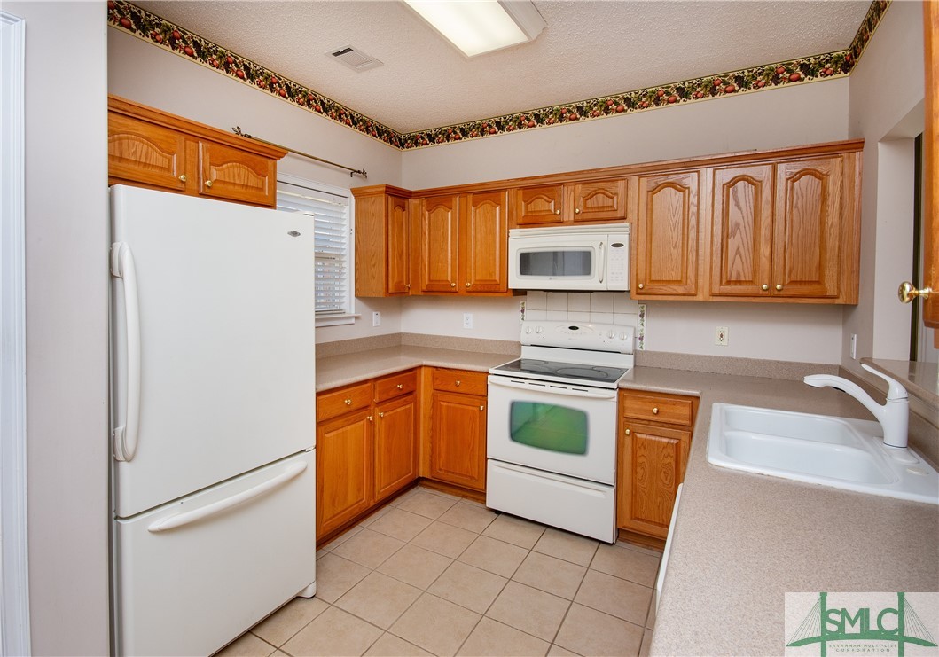 8697 Spivey Village Trail