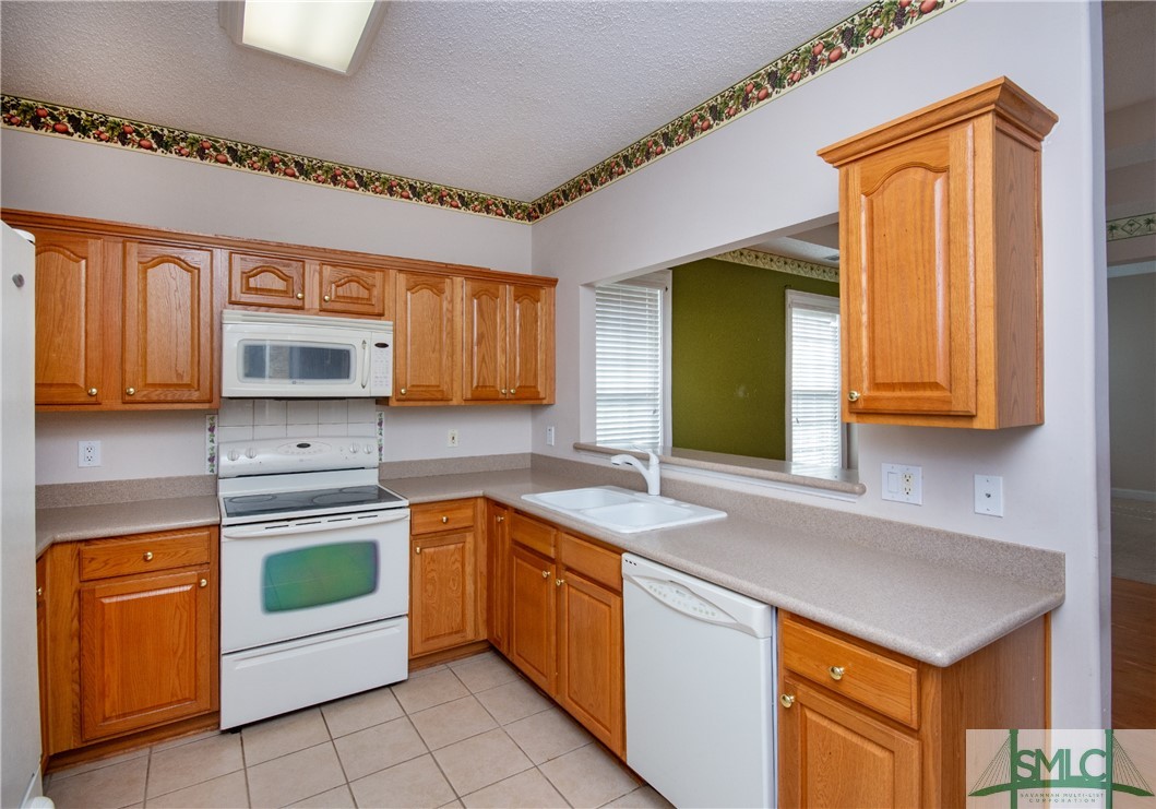 8697 Spivey Village Trail