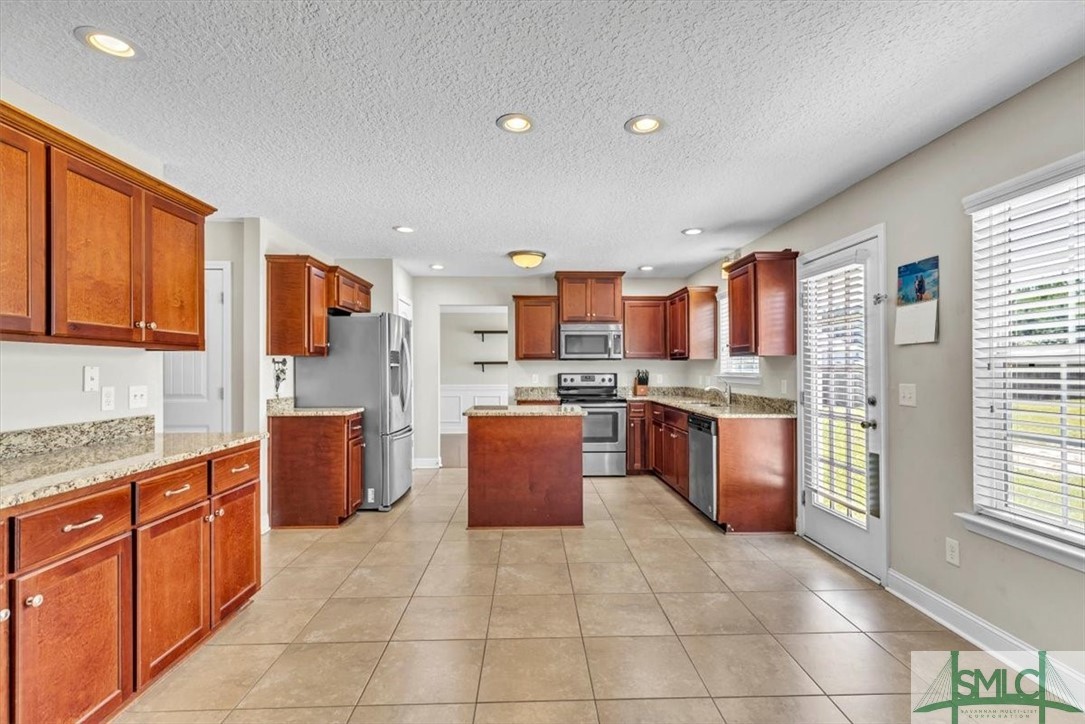 335 Nashview Trail
