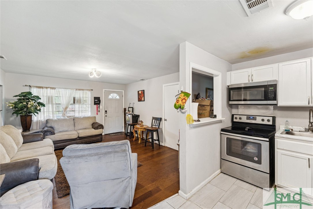 1916 Pendleton Street