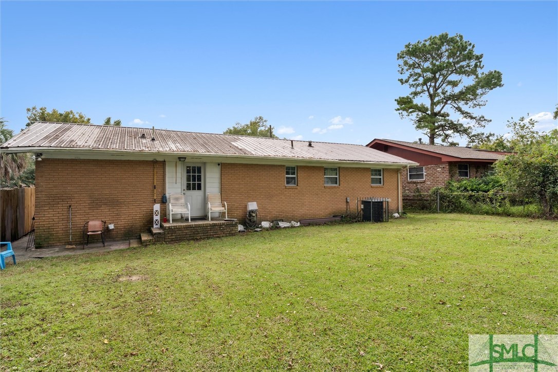 1916 Pendleton Street