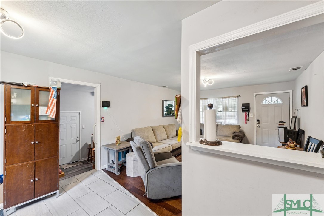 1916 Pendleton Street