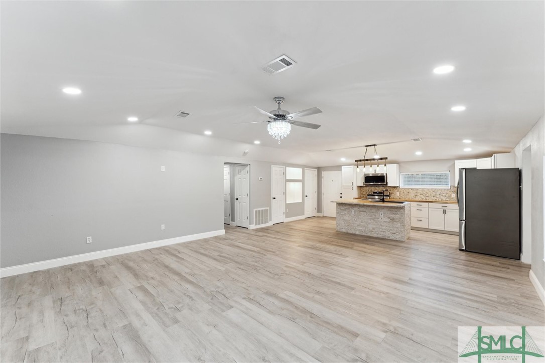 8576 E B Cooper Highway