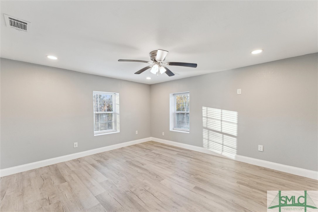 8576 E B Cooper Highway