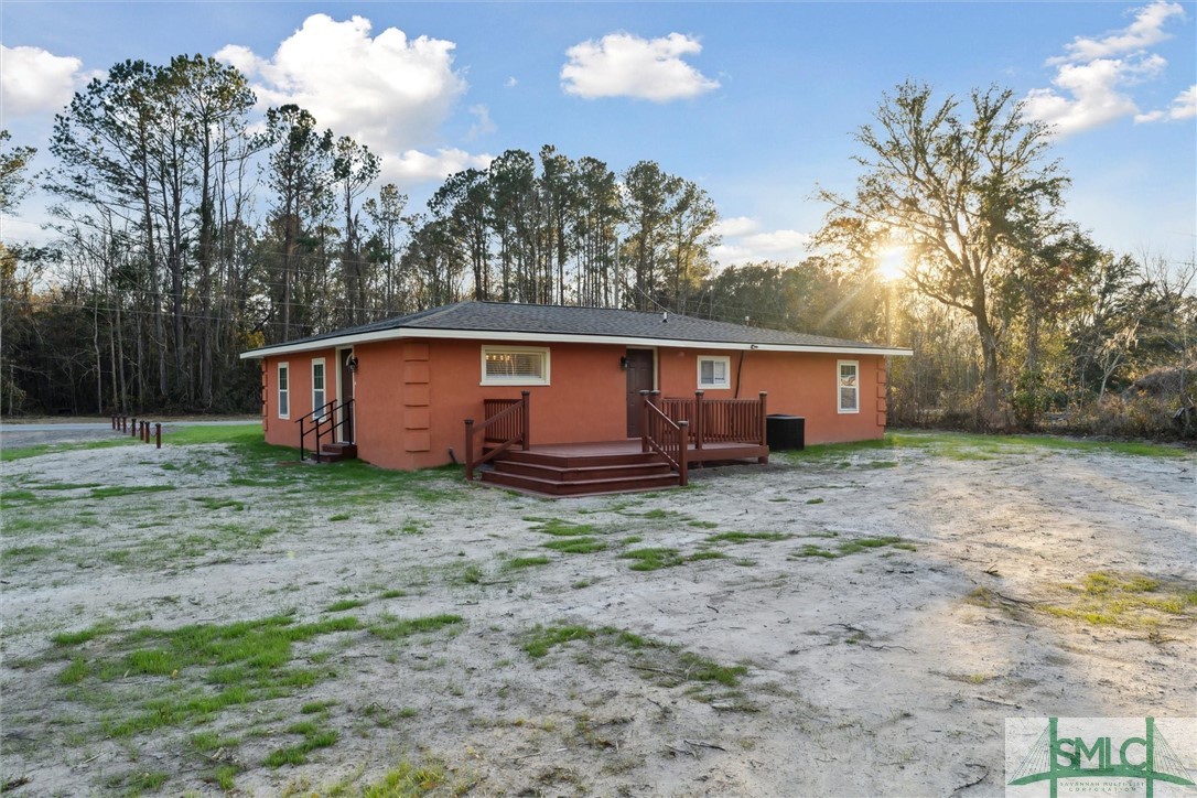 8576 E B Cooper Highway