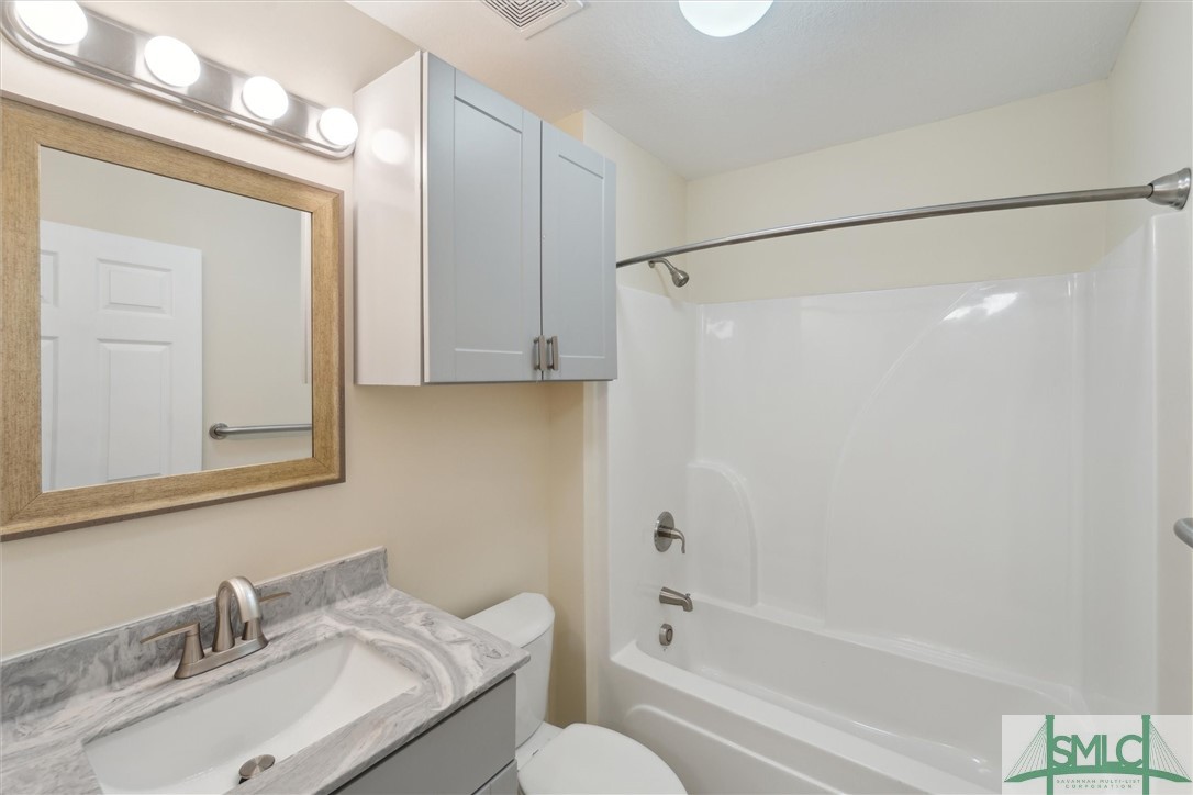 210 Peter King Road B