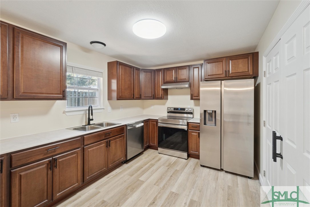 210 Peter King Road C