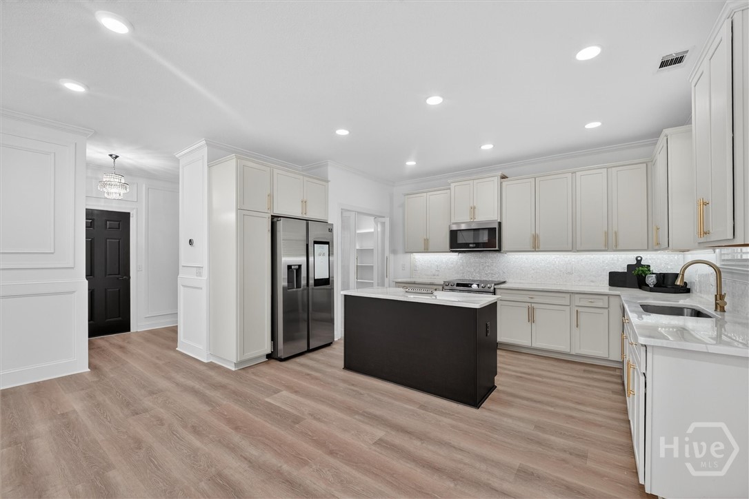 181 Timberland Circle