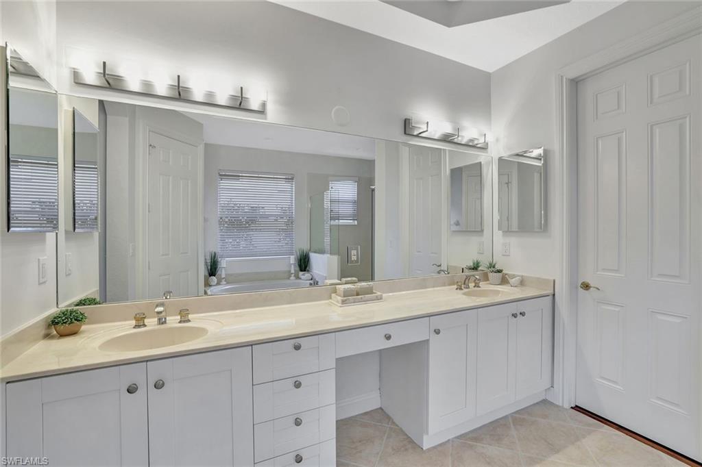 8988 Cherry Oaks TRL