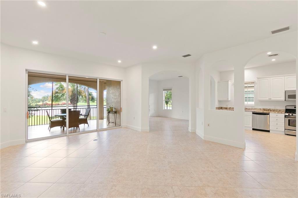 8961 Cherry Oaks TRL # 202