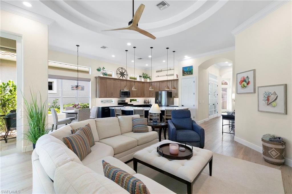 8960 Cherry Oaks TRL