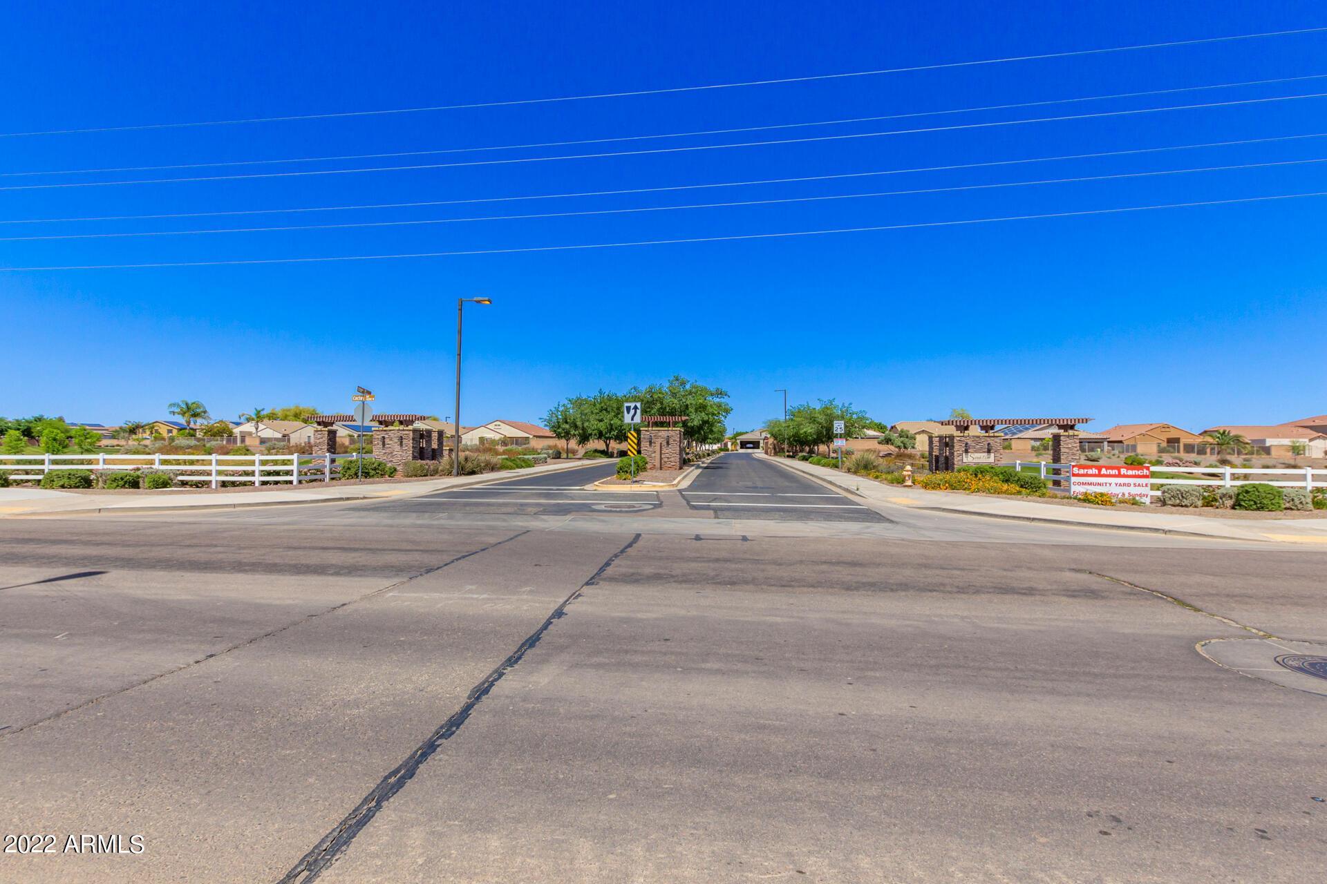 17556 W Bloomfield Road