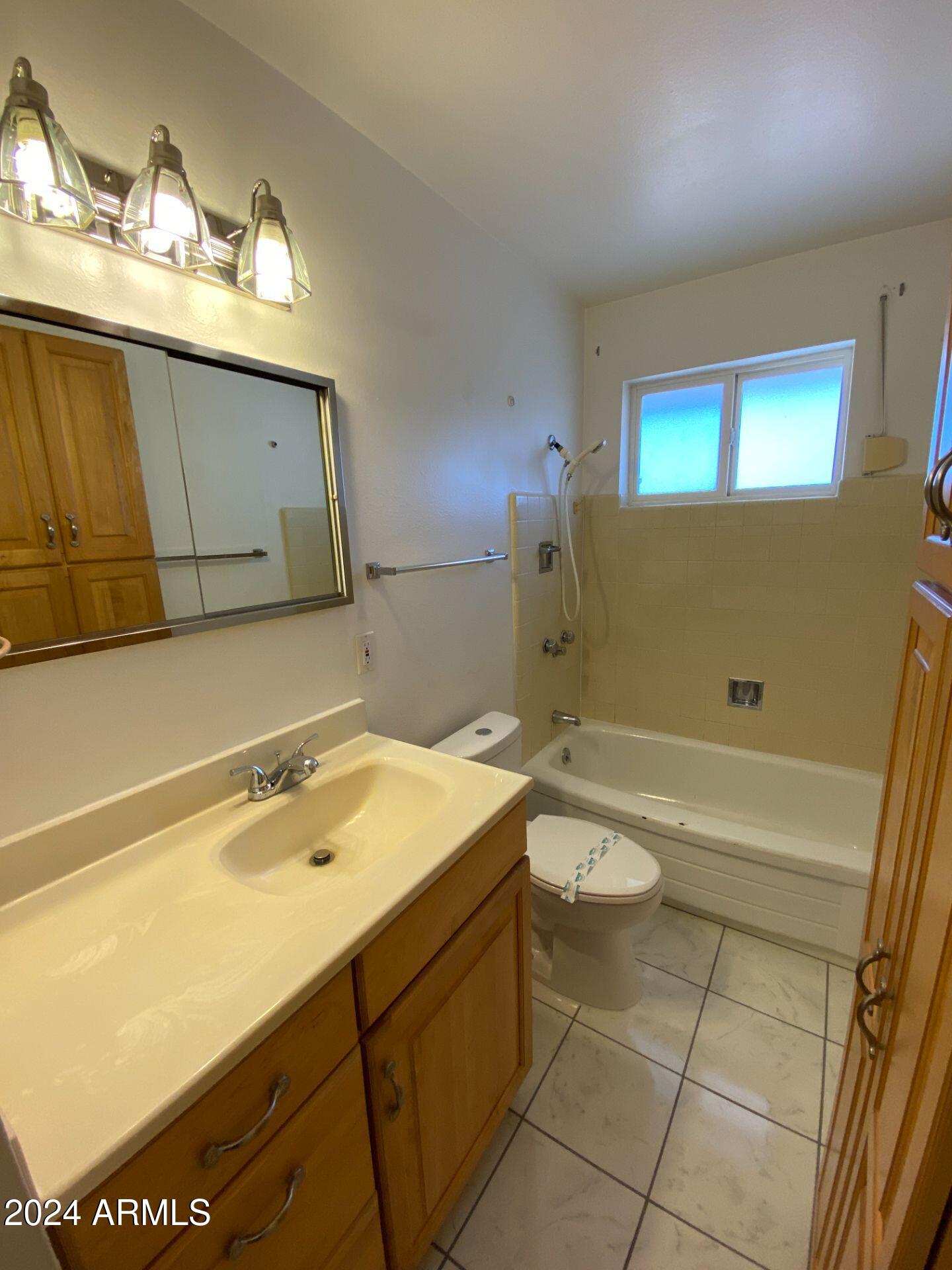 10651 W CONNECTICUT Avenue