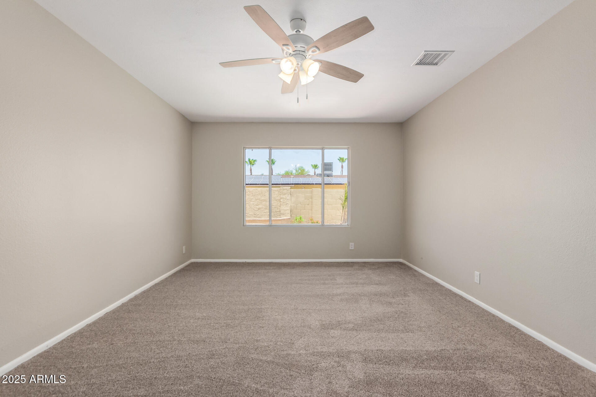 734 E VIA MARIA Street