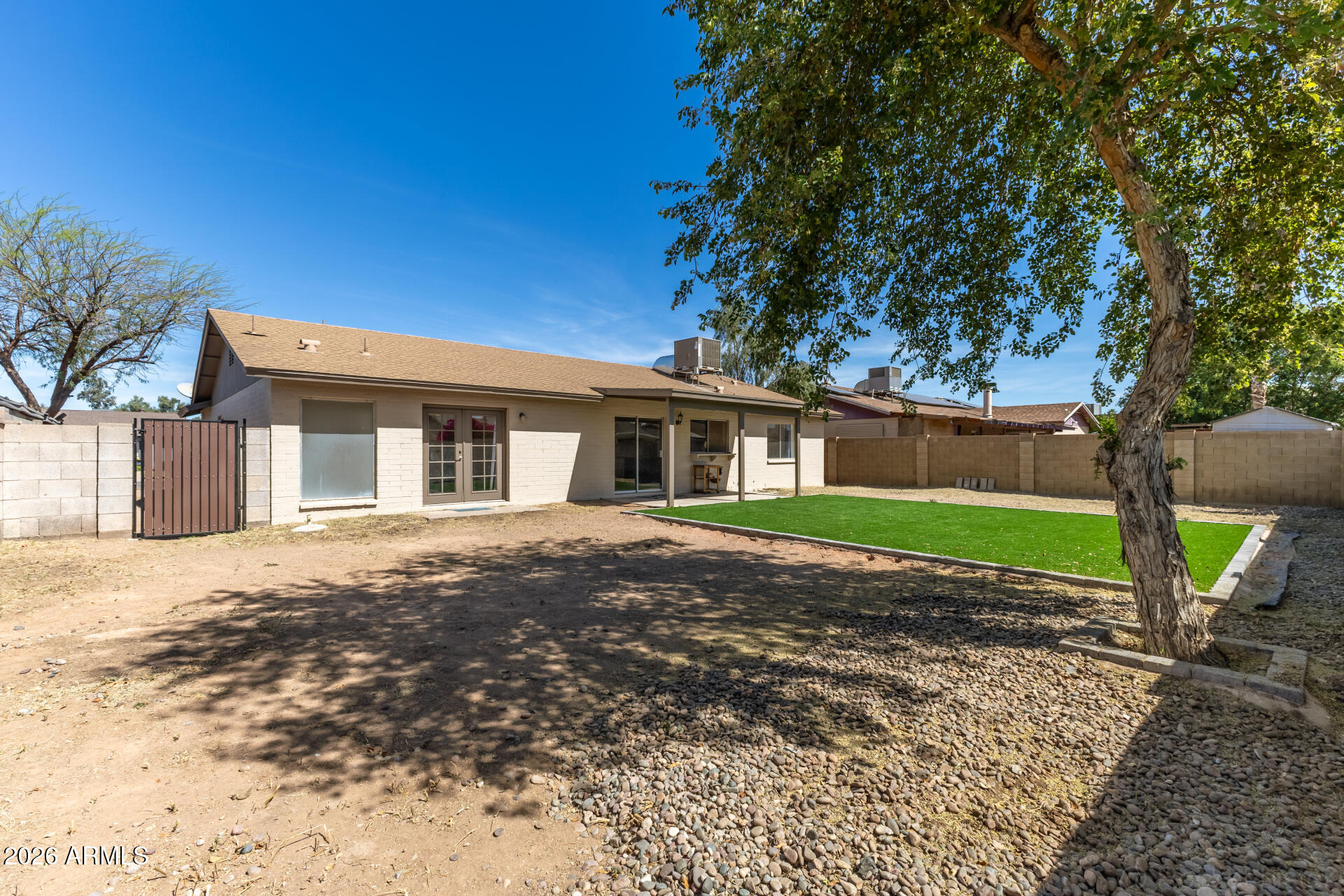 1209 W MARLBORO Drive