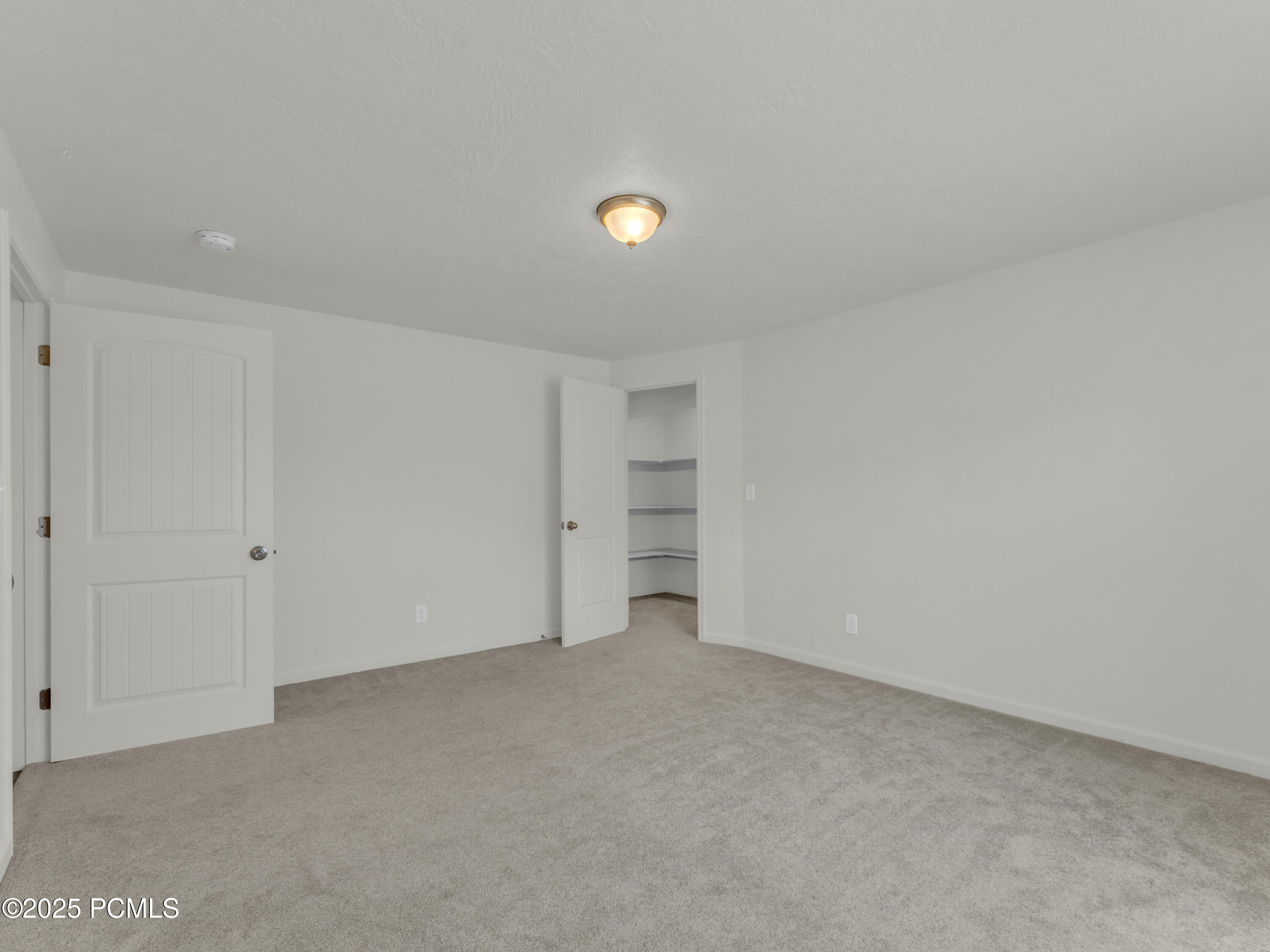 13249 S Shearing Cove