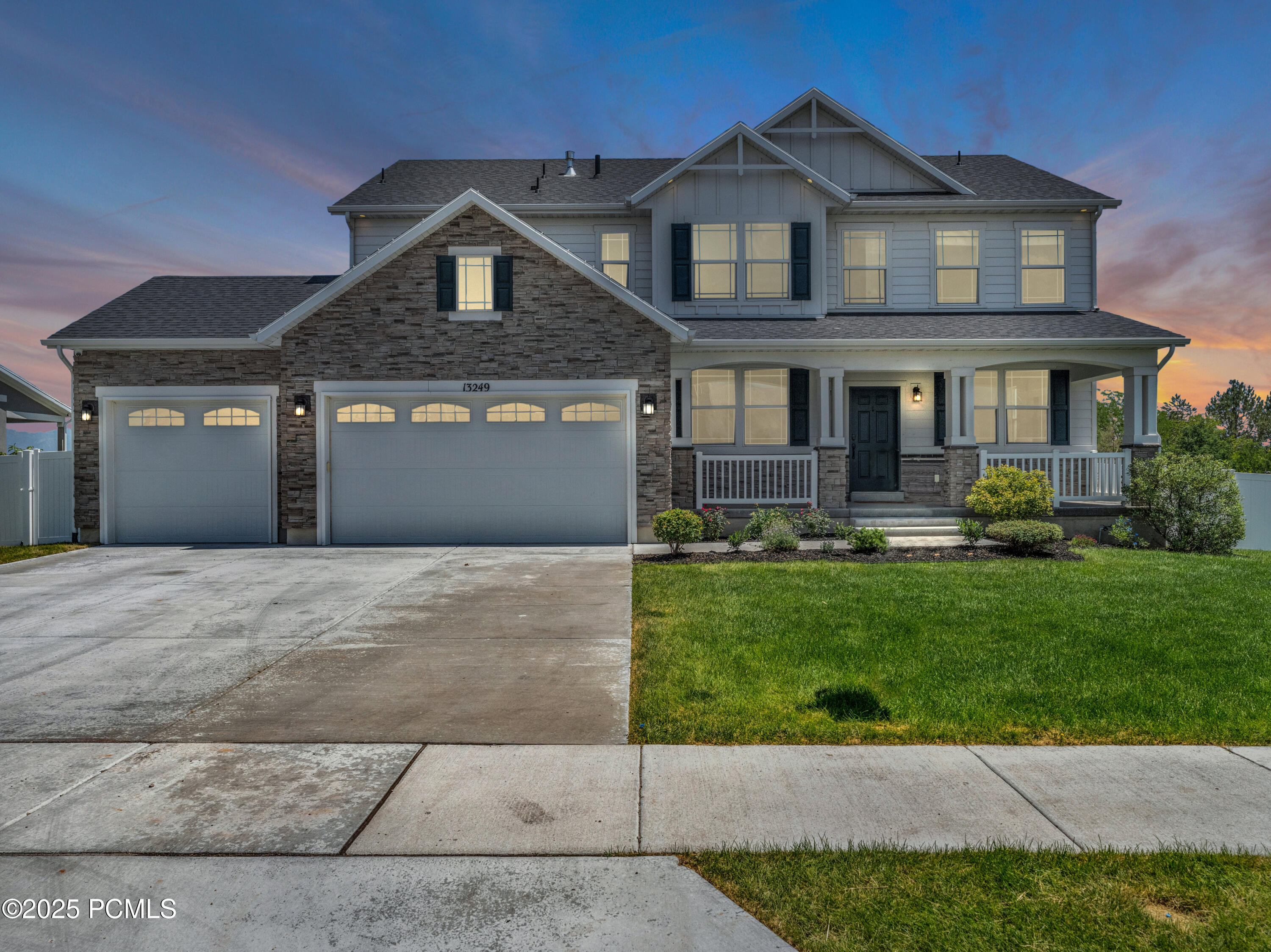 13249 S Shearing Cove