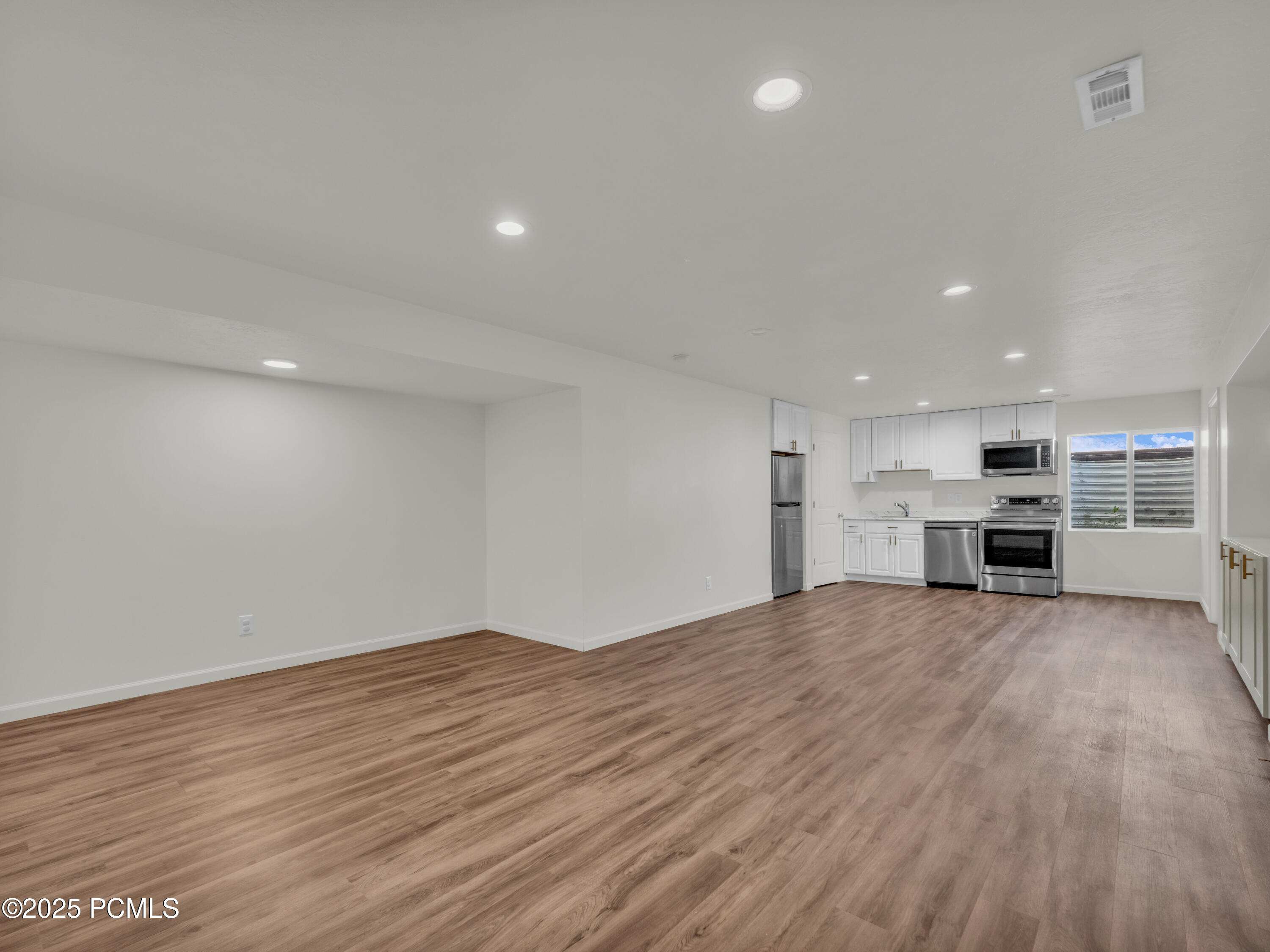 13249 S Shearing Cove