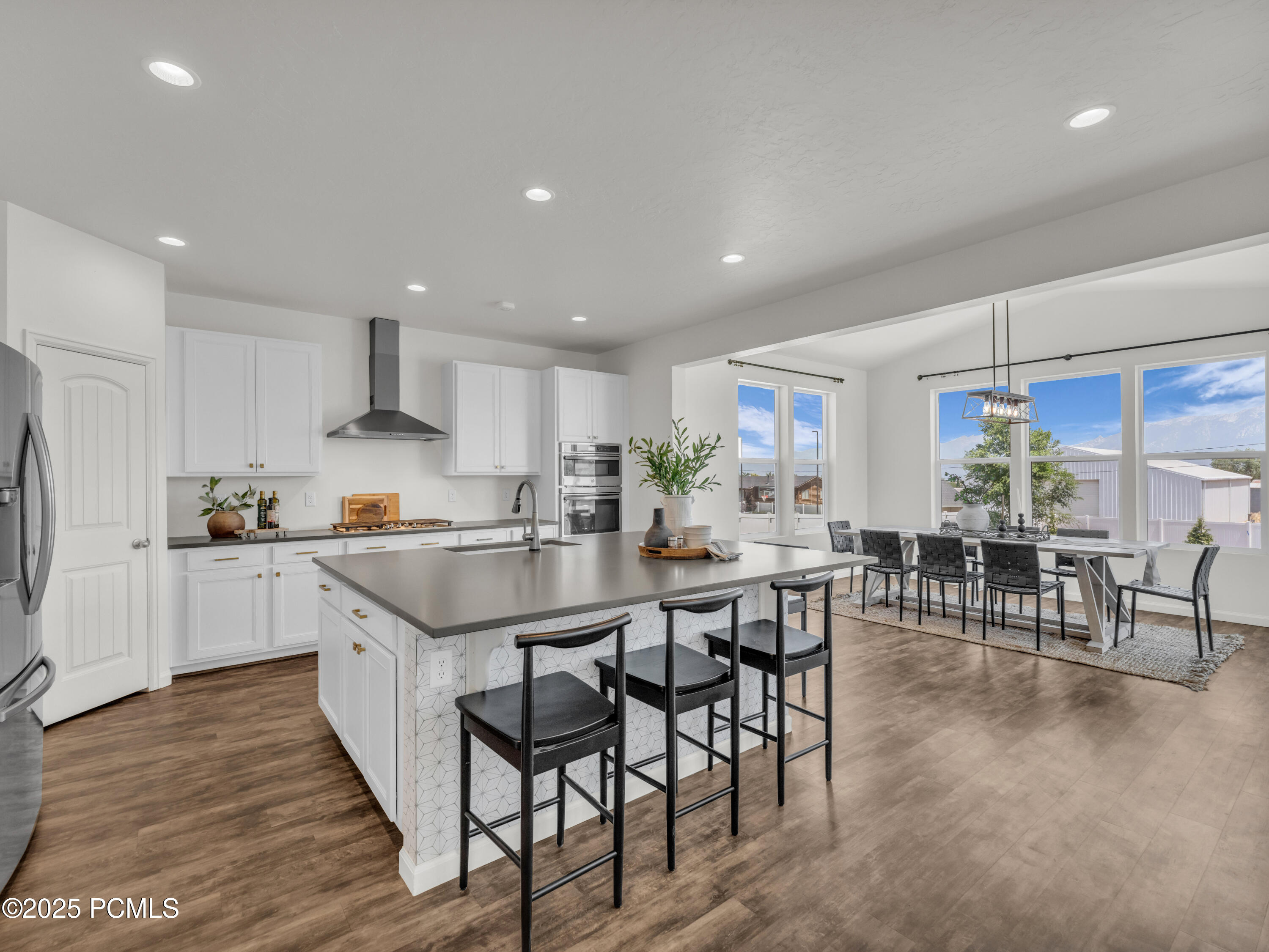 13249 S Shearing Cove