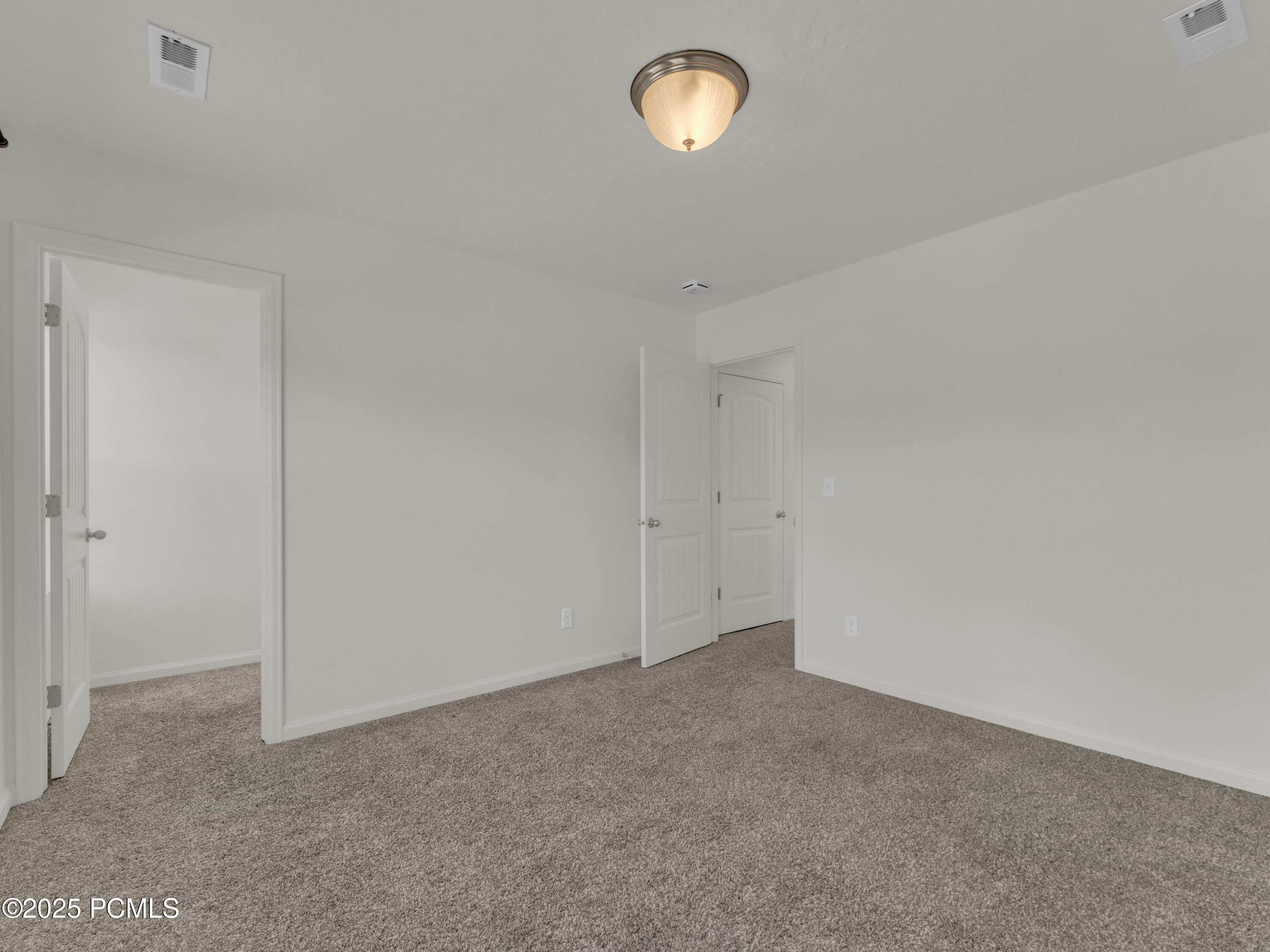 13249 S Shearing Cove