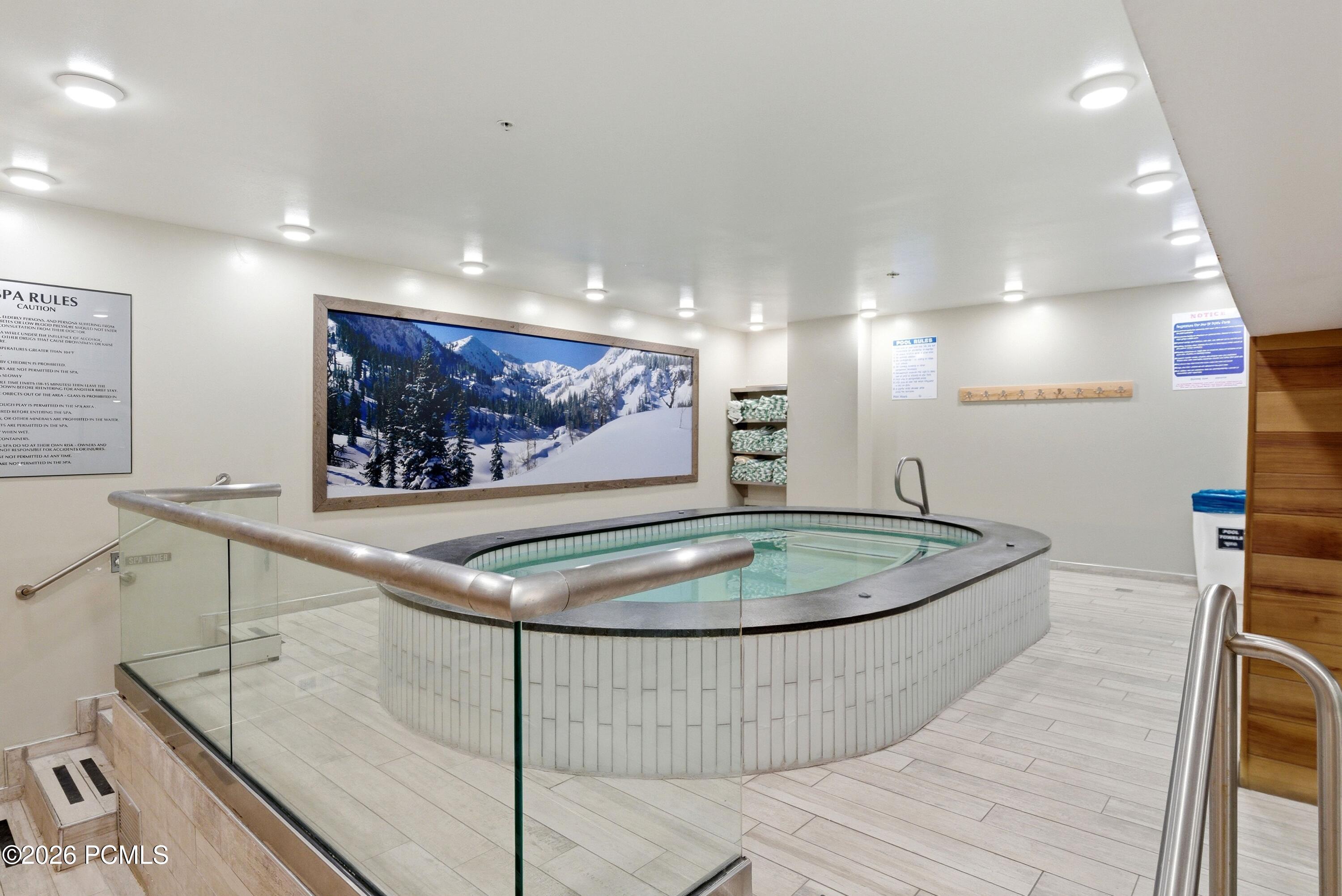 50 N Shadow Ridge Road 4300