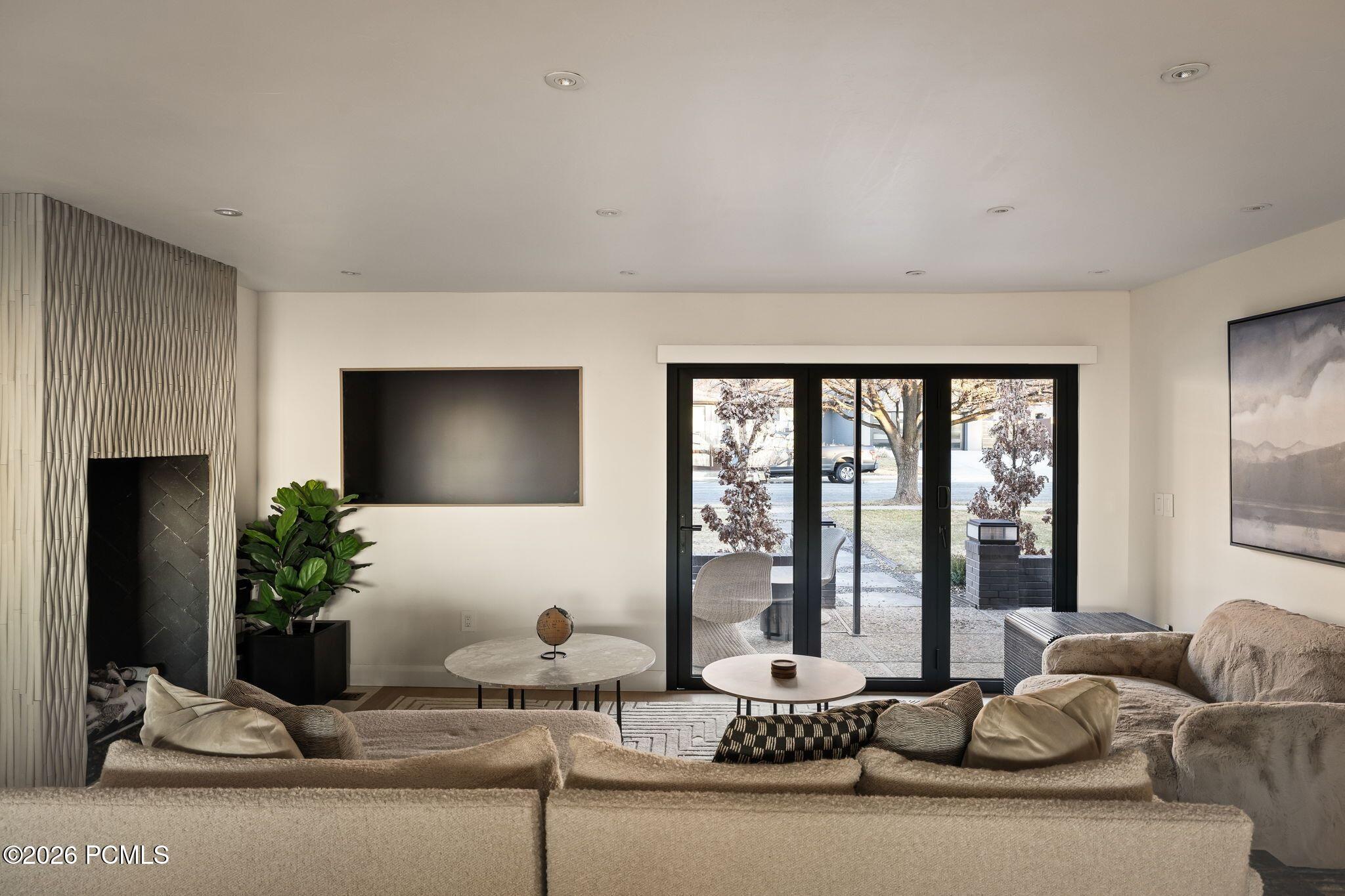 1404 Canterbury Drive