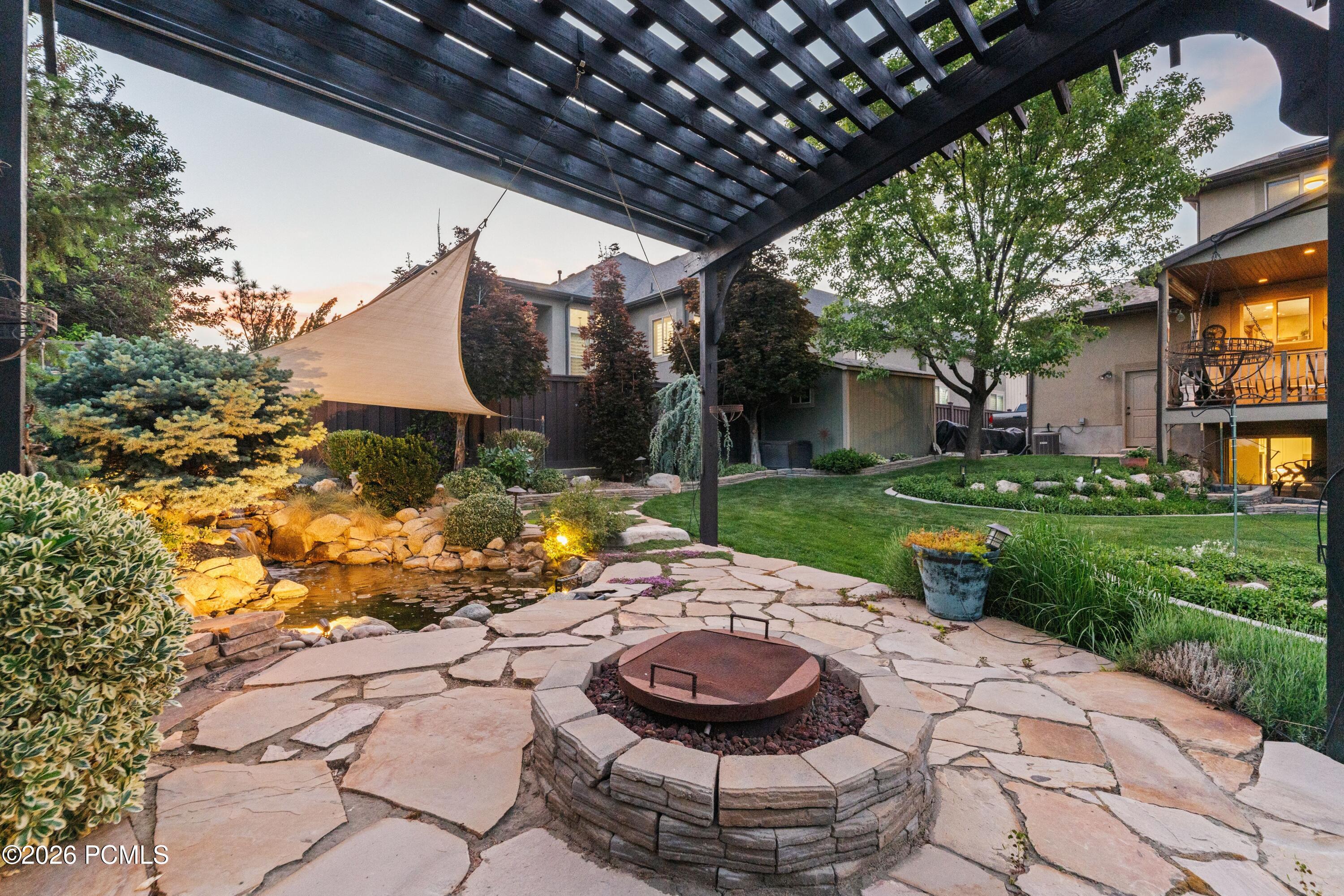 1247 W Alta Creek Circle