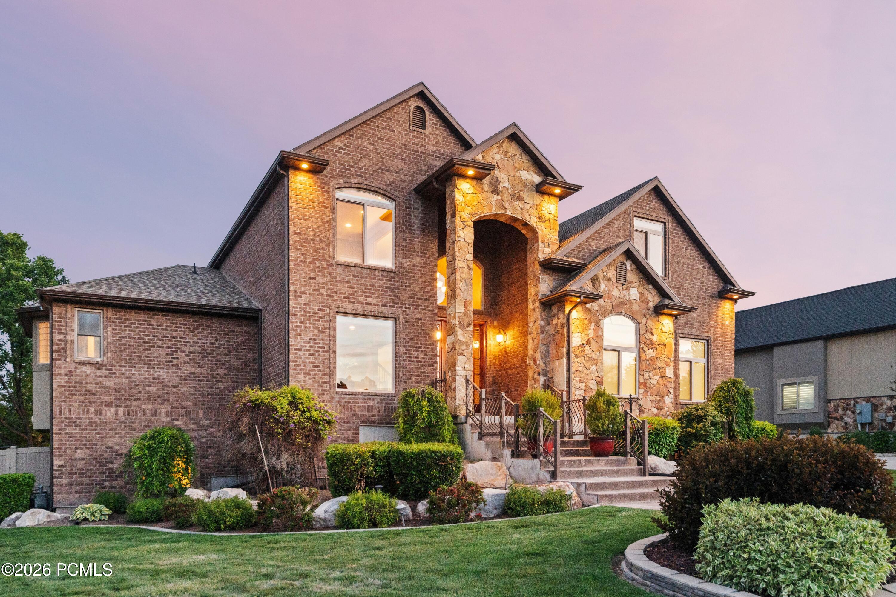 1247 W Alta Creek Circle