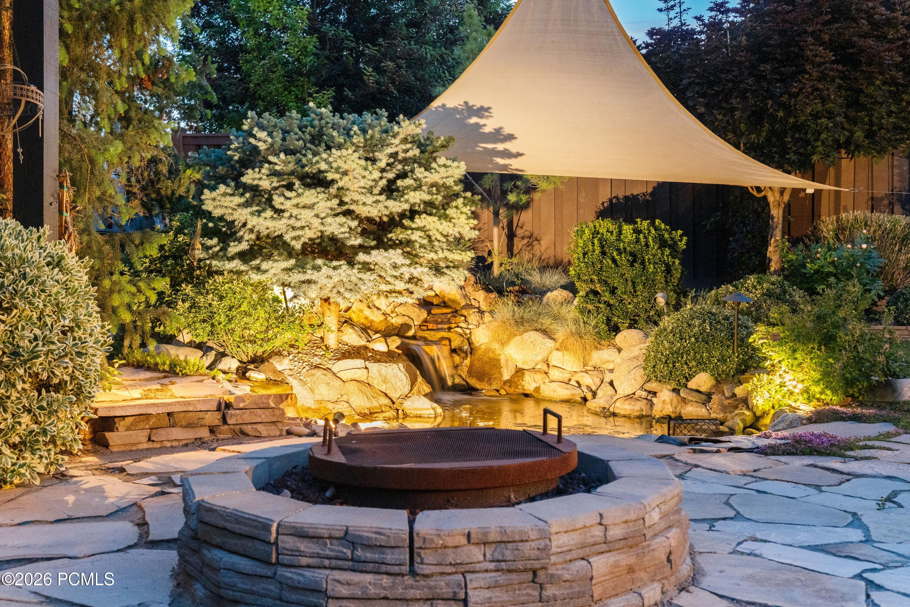 1247 W Alta Creek Circle
