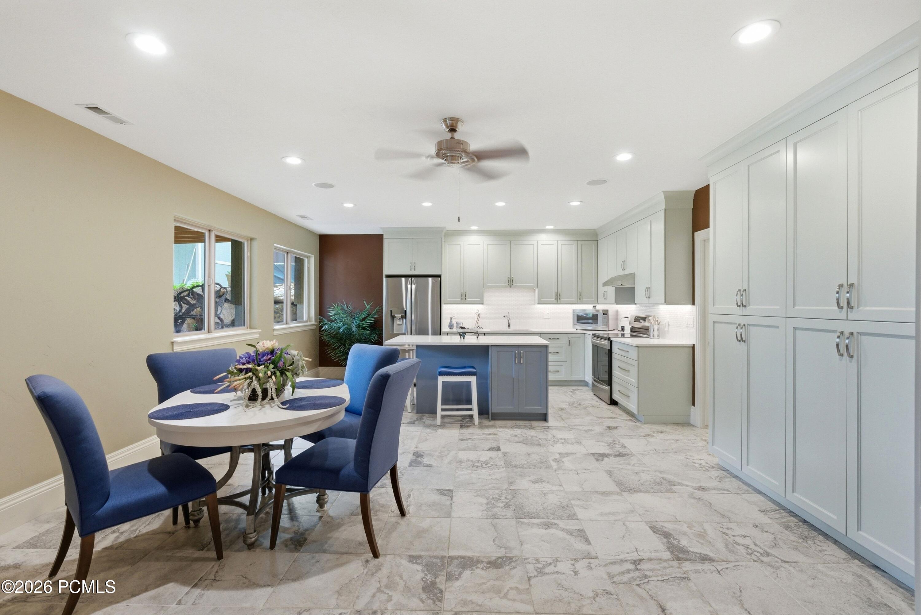 1247 W Alta Creek Circle